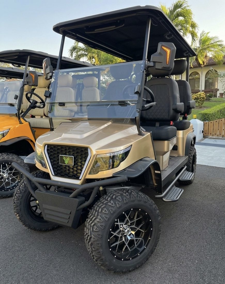 Vehículo eléctrico premium ELuxCR color dorado en Costa Rica